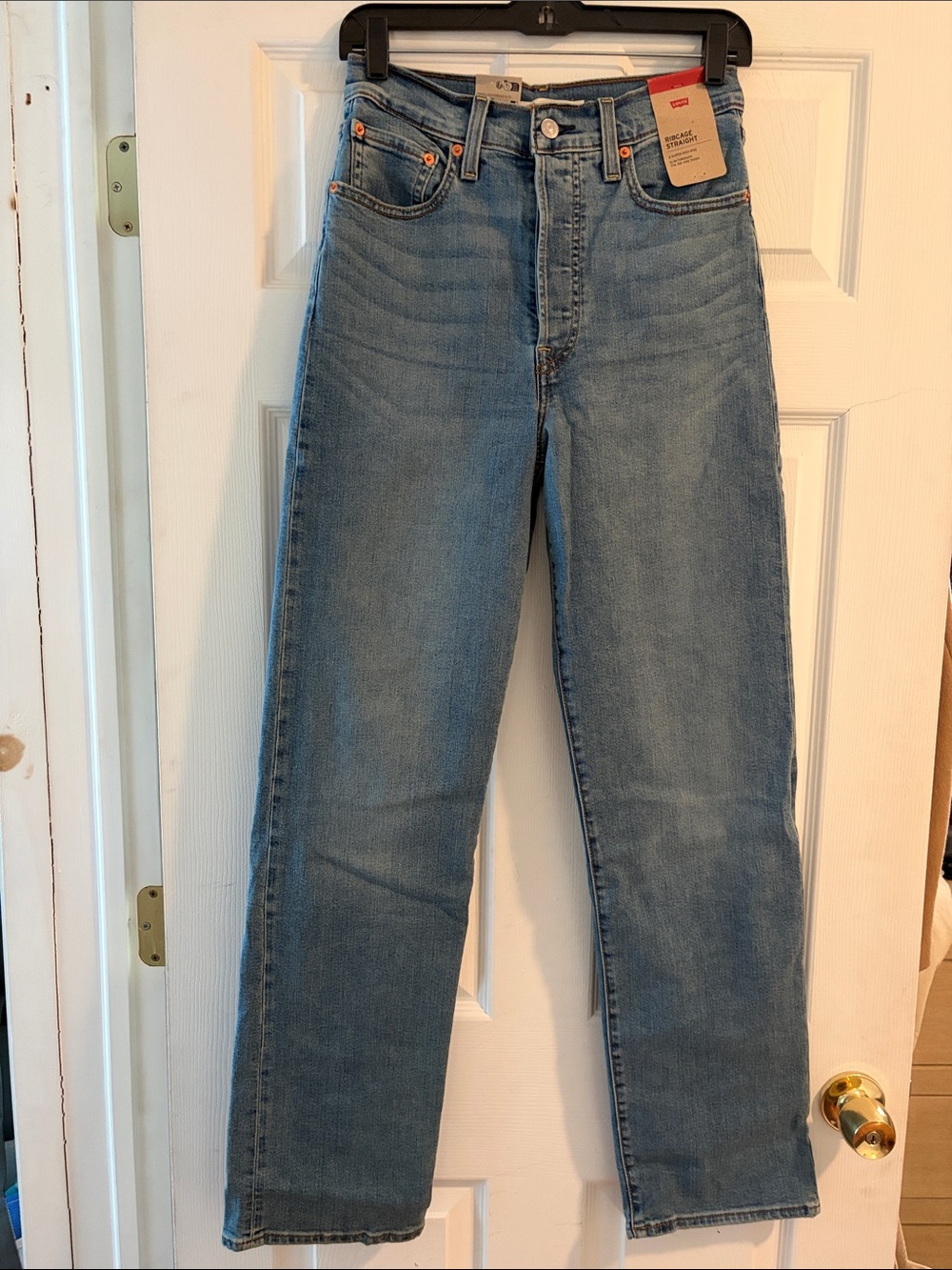 Levi's Women's Straight Leg Jeans in Light Blue Wash
